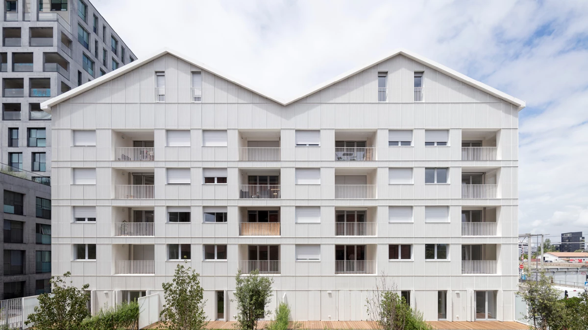 emblem-images-haut-de-page-mb15