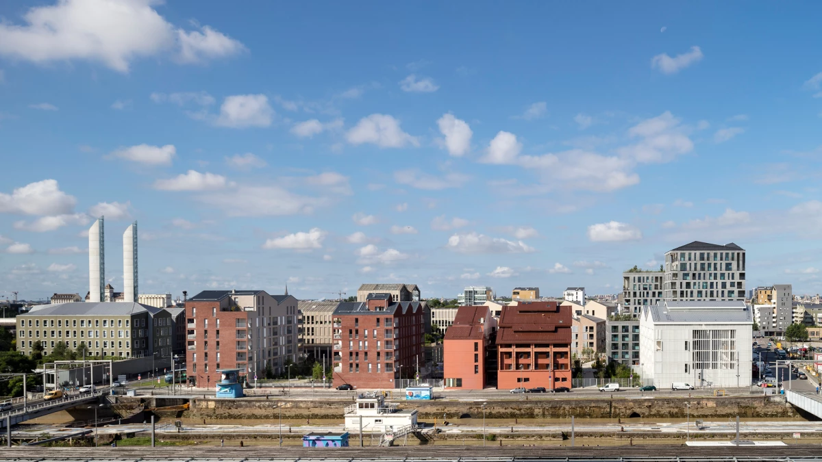 emblem-images-haut-de-page-mb2-1